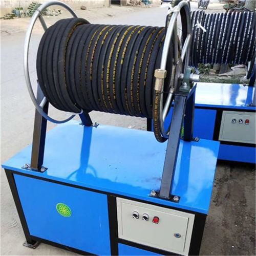 科技融合環保 太原工地塔吊噴淋系統與光學器材的協同降塵實踐